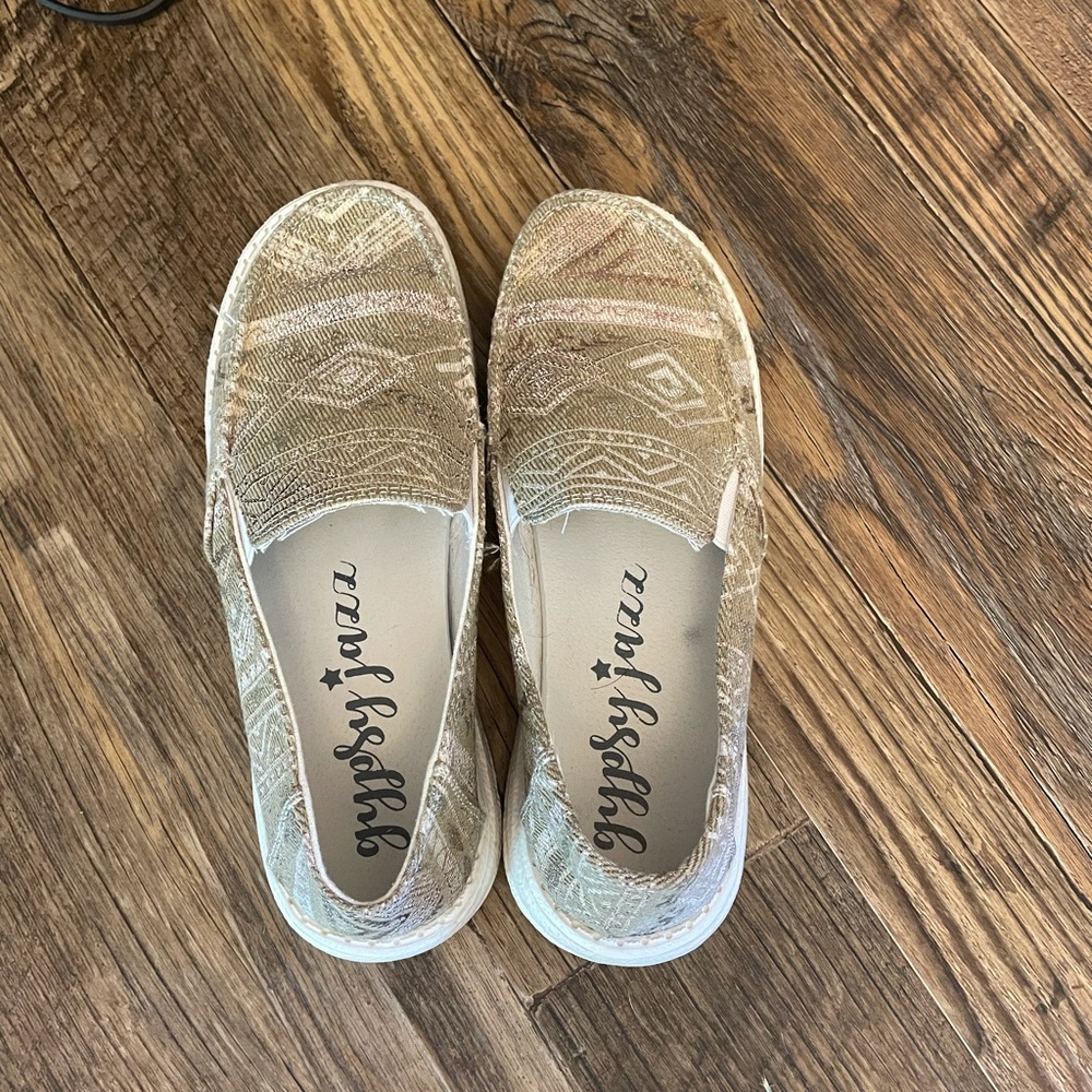 Gypsy Jazz Aztec slip ons